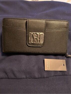 Badgley Mischka Black Textured Continental Wallet with Silver Logo
